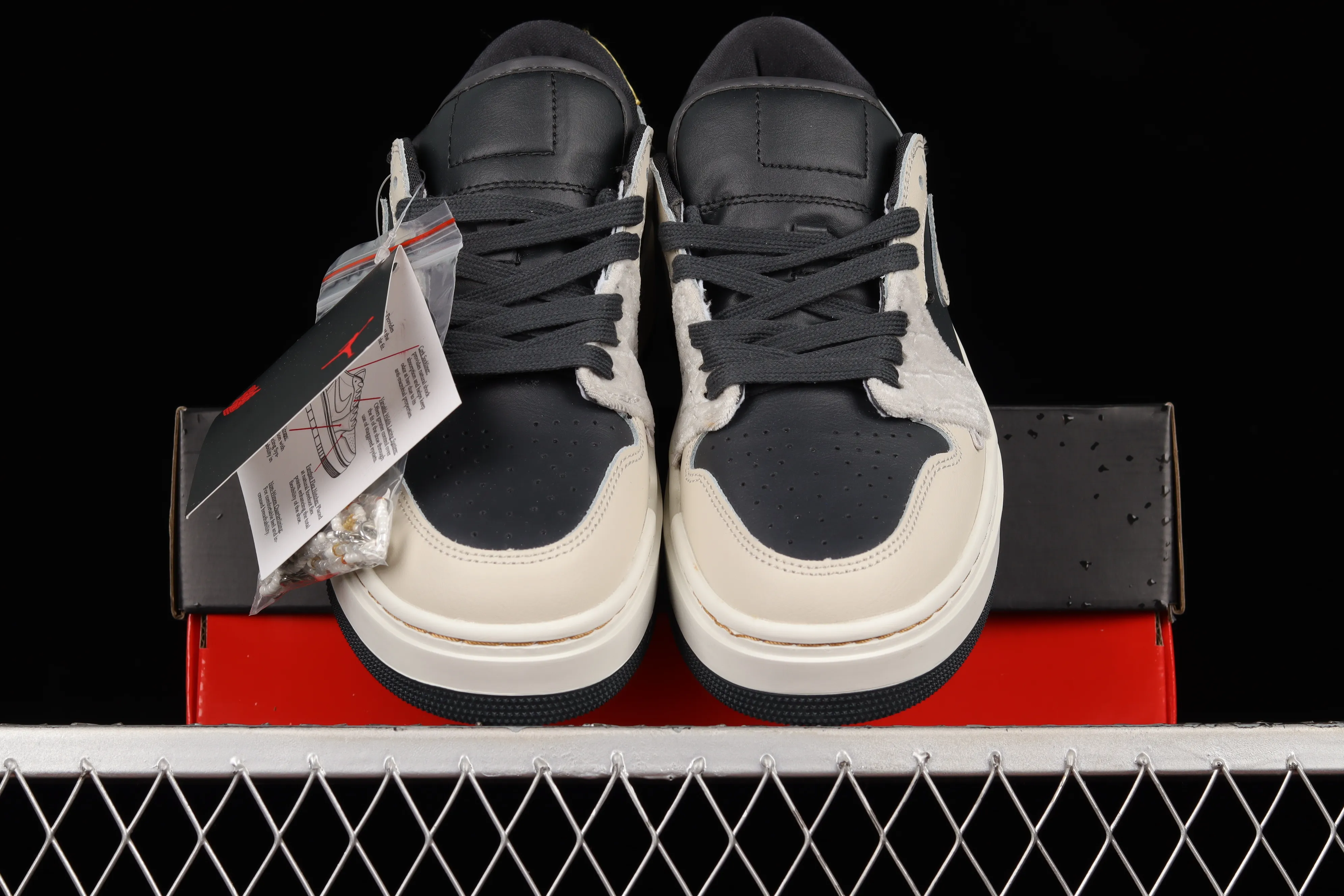 All categories Air Jordan Jordan series basketball shoes Air Jordan 1 Low Air Jordan 1 Elevate Low SE "Wolf Grey" Little AJ thick-soled retro basketball shoes DV1494-001